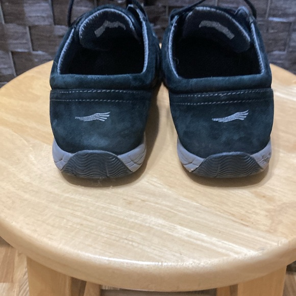 Dansko Women’s Suede/Leather shoes with cord closure - size 37- very good cond - Picture 5 of 6